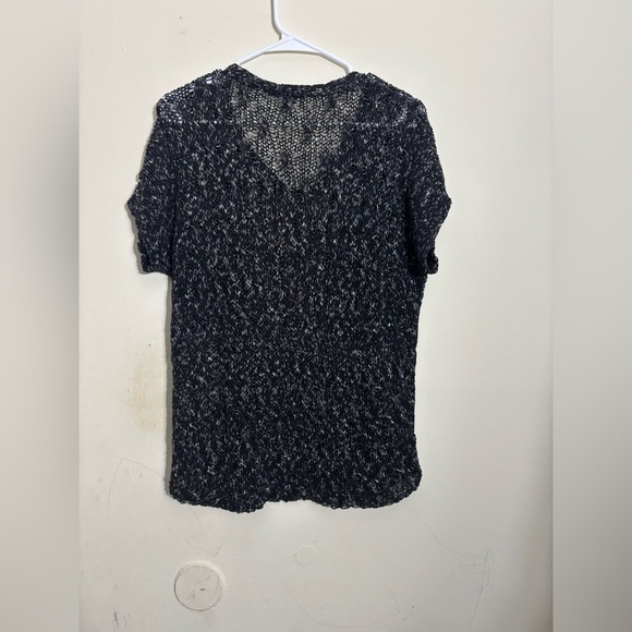 Eileen Fisher Black Cotton Nylon Tape V-neck Cap Sleeve
Semi-Sheer Top Size L/G - Picture 2 of 8